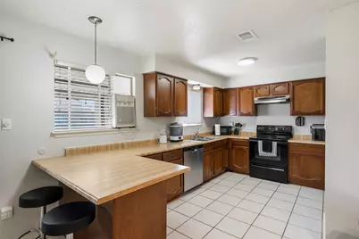 5850 Fallengate Drive, Spring, TX 77373 - Photo 10