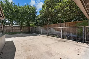 10034 Meadow Lake Ln, Houston, TX 77042 - Photo 48