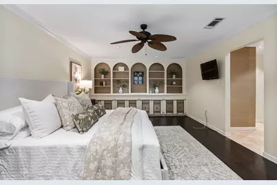 10034 Meadow Lake Lane, Houston, TX 77042 - Photo 28