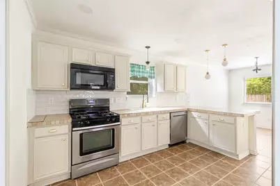 18275 Hollyberry Court, Porter, TX 77365 - Photo 12