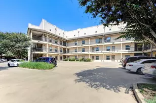 3501 Chenevert St, Houston, TX 77004 - Photo 2