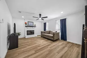 23319 Whispering Willow Dr, Spring, TX 77373 - Photo 8