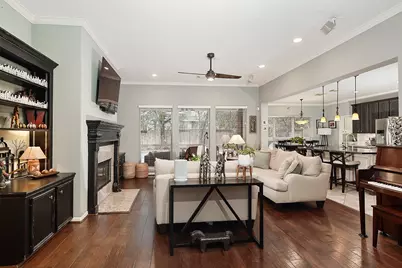 31 Bluff Creek Place, The Woodlands, TX 77382 - Photo 6