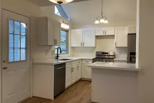 28 E Lance Leaf Rd, Spring, TX 77381 - Photo 4