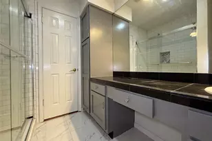3636 Lake St, Houston, TX 77098 - Photo 38