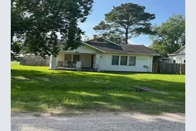 103 Birch Street, Wallis, TX 77485 - Photo 2