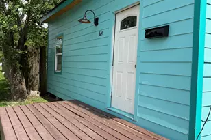 324 E Wilkins St, Angleton, TX 77515 - Photo 1