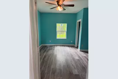 324 E Wilkins Street, Angleton, TX 77515 - Photo 12