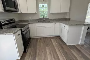 324 E Wilkins St, Angleton, TX 77515 - Photo 8