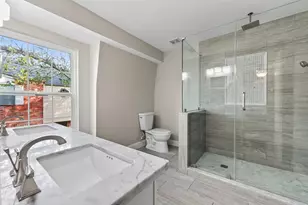 6351 Briar Rose Dr, Houston, TX 77057 - Photo 20