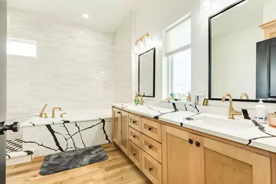 2176 Highway 87, Gilchrist, TX 77617 - Photo 18