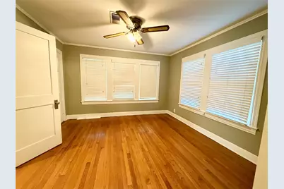 1621 Cherryhurst Street, Houston, TX 77006 - Photo 12