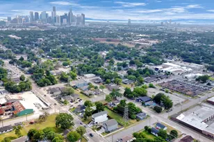 3019 Elysian St, Houston, TX 77009 - Photo 32