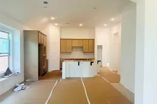 17915 Oakwood Strm Dr, Webster, TX 77598 - Photo 2