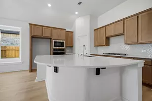 17915 Oakwood Strm Dr, Webster, TX 77598 - Photo 4