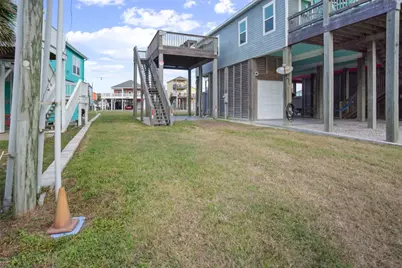 1811 Redfish Lane, Crystal Beach, TX 77650 - Photo 8