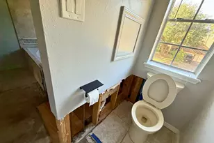 11131 30th Ave N, Texas City, TX 77591 - Photo 14