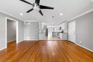 6915 Jalna St, Houston, TX 77055 - Photo 10