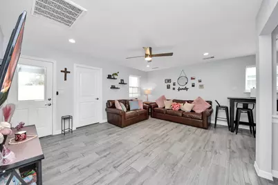 834 Ellington Street, Houston, TX 77088 - Photo 6