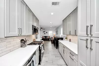 834 Ellington Street, Houston, TX 77088 - Photo 14