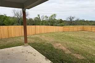 1260 Hickory Grove St, Brenham, TX 77833 - Photo 8