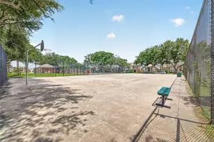 13823 Royal Oak St, Houston, TX 77083 - Photo 46