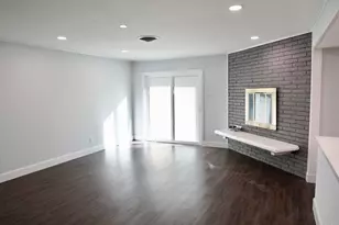 5715 Portal Dr, Houston, TX 77096 - Photo 24