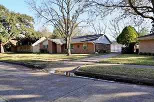 5715 Portal Dr, Houston, TX 77096 - Photo 2