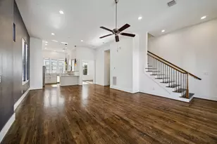 2715 Cohn Garden Ln, Houston, TX 77007 - Photo 6