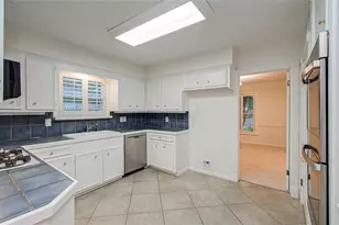 5627 Sylmar Rd, Houston, TX 77081 - Photo 14