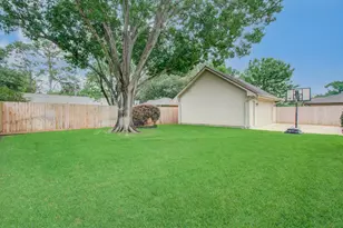 5627 Sylmar Rd, Houston, TX 77081 - Photo 38