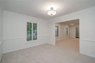 5627 Sylmar Rd, Houston, TX 77081 - Photo 12