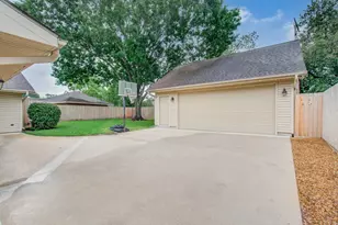 5627 Sylmar Rd, Houston, TX 77081 - Photo 36