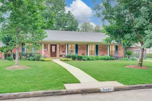 5627 Sylmar Rd, Houston, TX 77081 - Photo 2