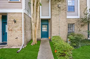 11710 Southlake Dr, Houston, TX 77077 - Photo 2