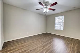 10729 Braes Bend Dr, Houston, TX 77071 - Photo 16