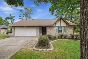 182 Greenleaf Ln, Conroe, TX 77304 - Photo 1