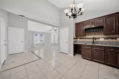 11918 E Marsham Circle, Houston, TX 77066 - Photo 8