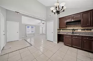 11918 E Marsham Cir, Houston, TX 77066 - Photo 8