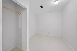 11918 E Marsham Cir, Houston, TX 77066 - Photo 16