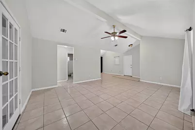 11918 E Marsham Circle, Houston, TX 77066 - Photo 6