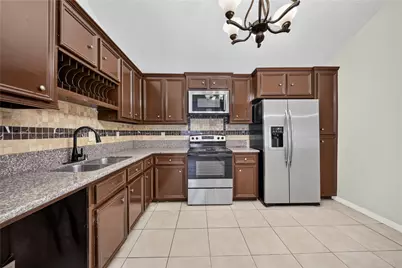 11918 E Marsham Circle, Houston, TX 77066 - Photo 10