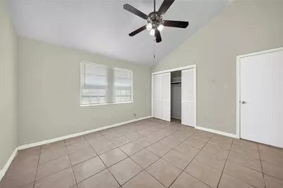 11918 E Marsham Circle, Houston, TX 77066 - Photo 14