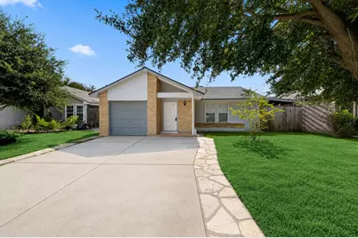 11918 E Marsham Circle, Houston, TX 77066 - Photo 2