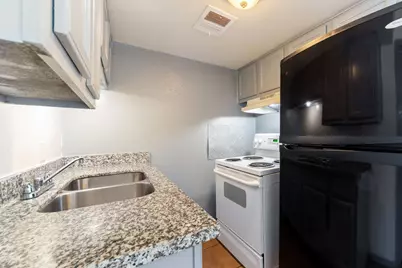 1800 N Wayside Street #23, Houston, TX 77020 - Photo 4