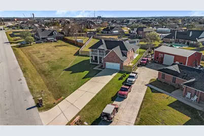 3226 Royal Palm Drive, Mont Belvieu, TX 77523 - Photo 34