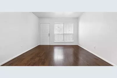 7313 Gulf Fwy Apt #907, Houston, TX 77017 - Photo 4