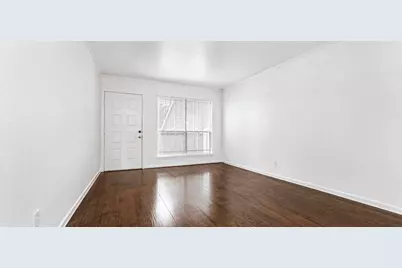7313 Gulf Fwy Apt #907, Houston, TX 77017 - Photo 8
