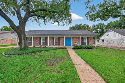 5810 Creekbend Drive, Houston, TX 77096 - Photo 2