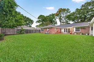 5810 Creekbend Dr, Houston, TX 77096 - Photo 38